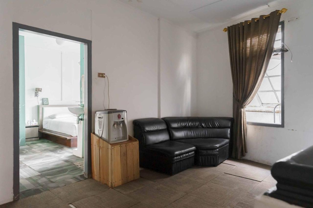 Urbanview Hotel Ananda Syariah By Reddoorz Bukittinggi Eksteriør billede