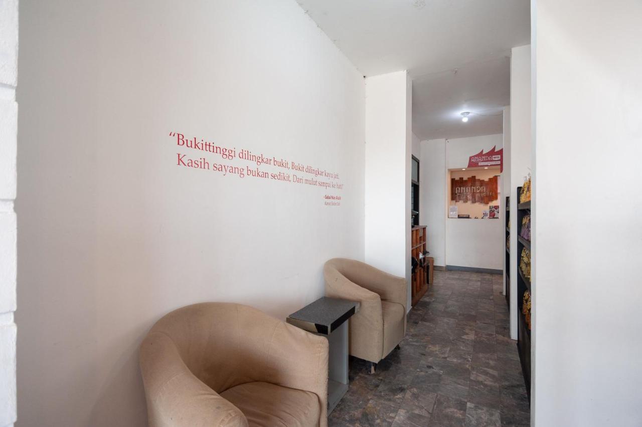 Urbanview Hotel Ananda Syariah By Reddoorz Bukittinggi Eksteriør billede